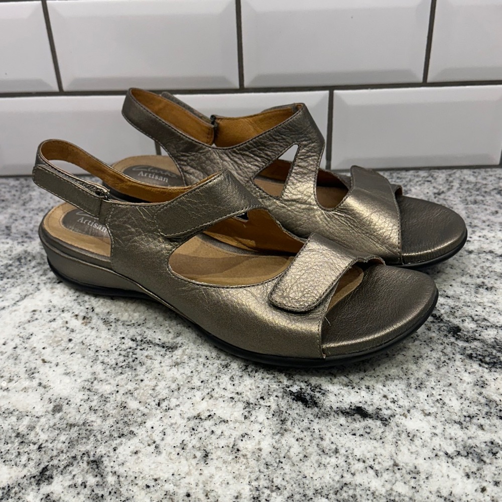 Clarks Womens 11N Sandals Bronze Metallic Leather Slingback Artisan Comfort